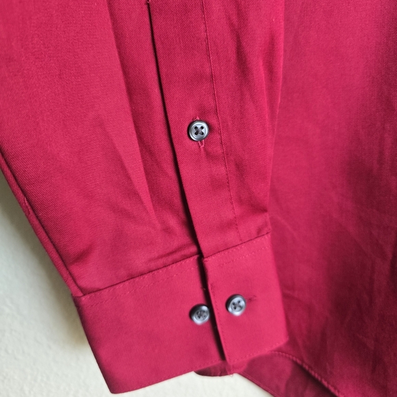 Van Heusen Lux Sateen Fitted Mens Long Sleeve Dress Shirt 15 1/2, 32/33 - Picture 2 of 6